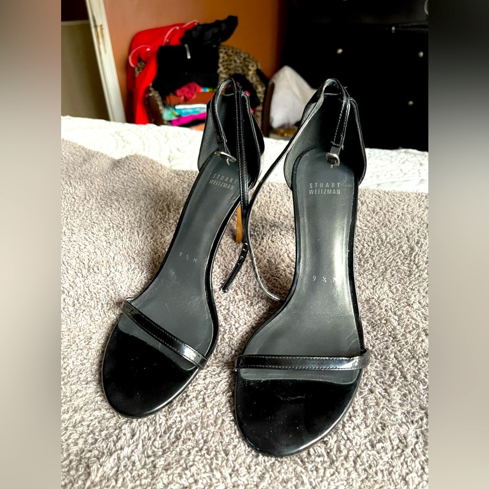 Stuart Weitzman Nudist Sandals size 9.5 black patent